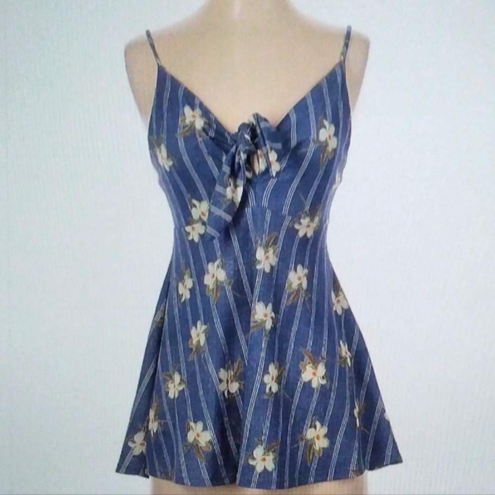 ASSORTED BRANDS S V-NECK FLORAL PRINT BOHO TOP